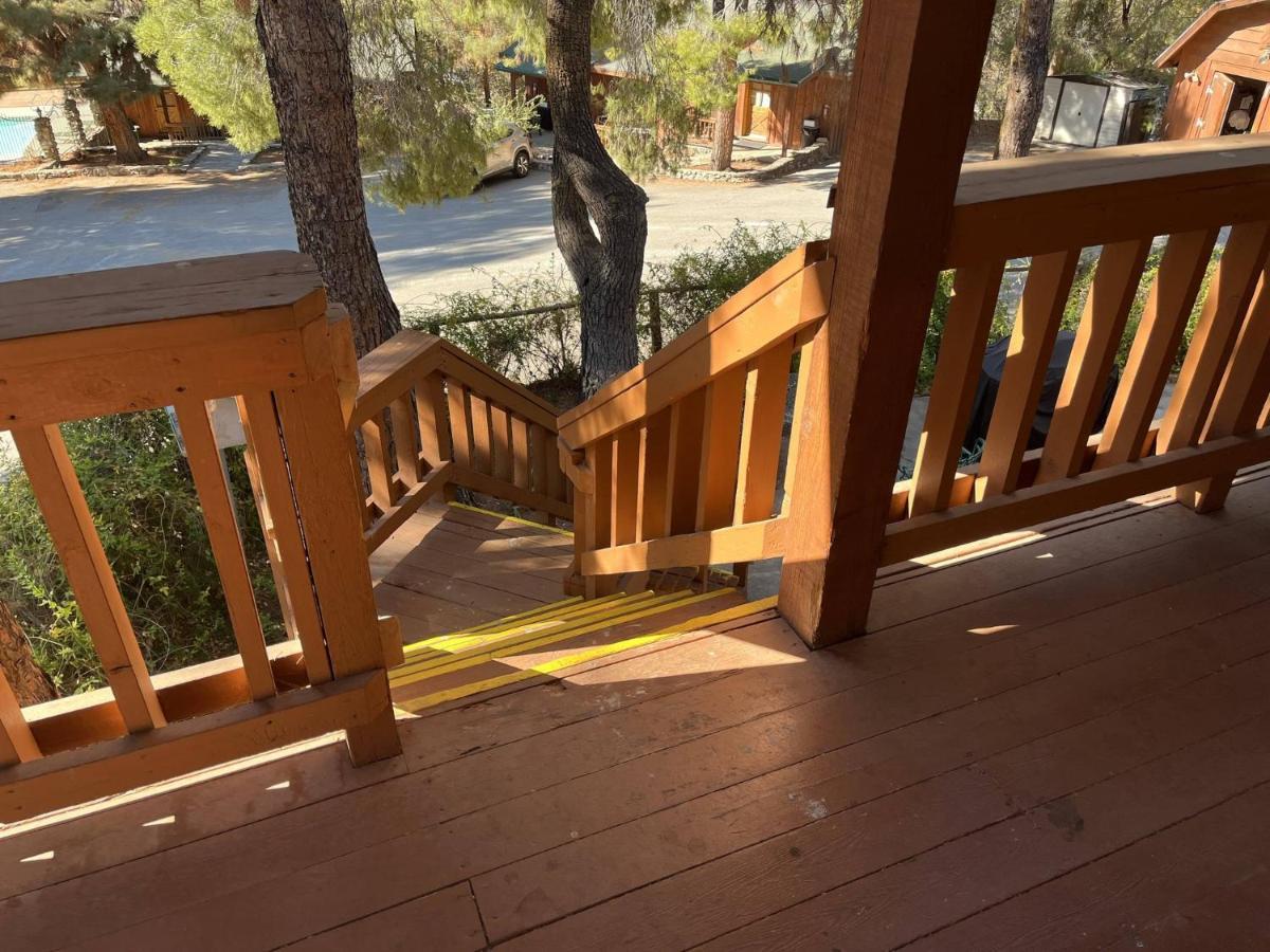 Whispering Pines Lodge Kernville Exterior photo
